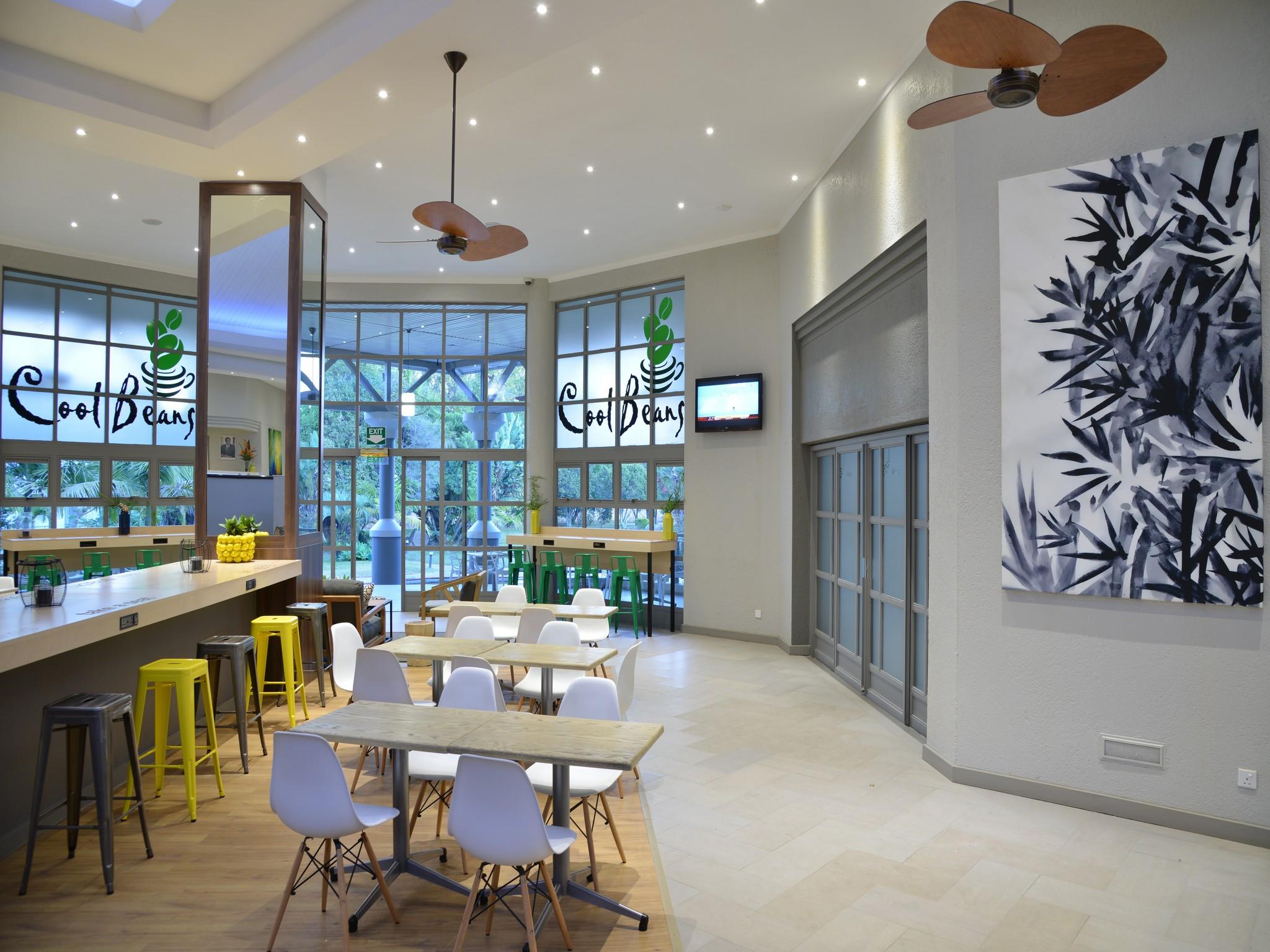 Cresta Lodge Harare Esterno foto