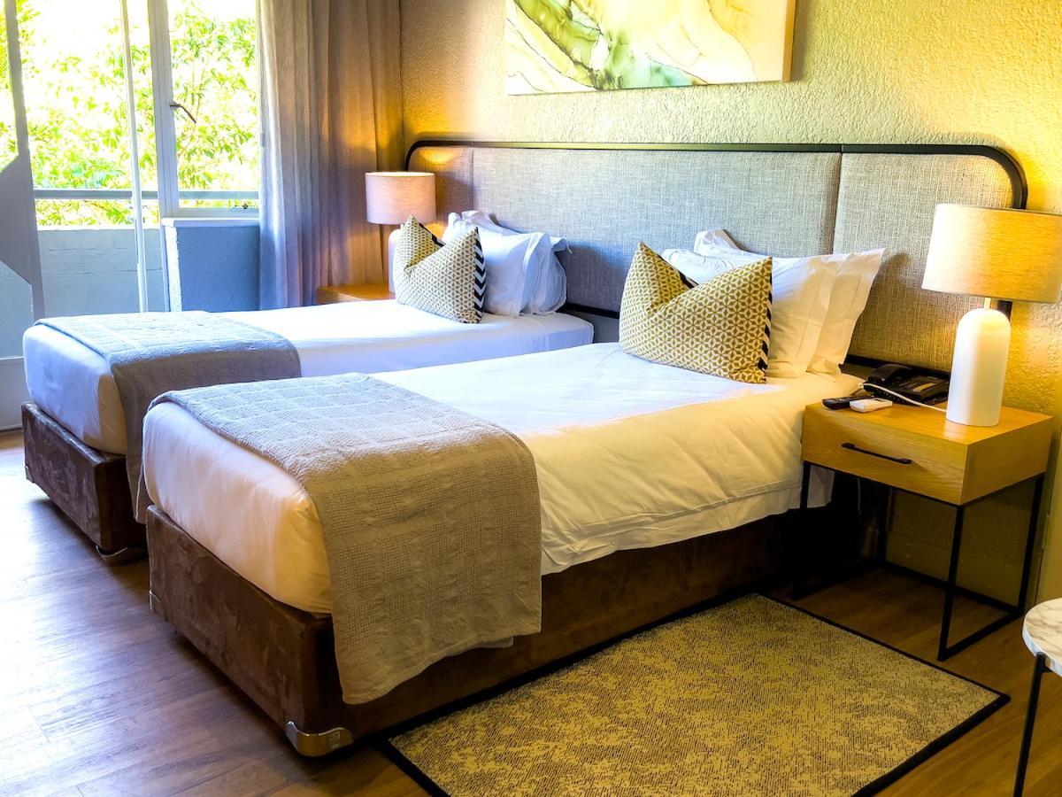 Cresta Lodge Harare Esterno foto