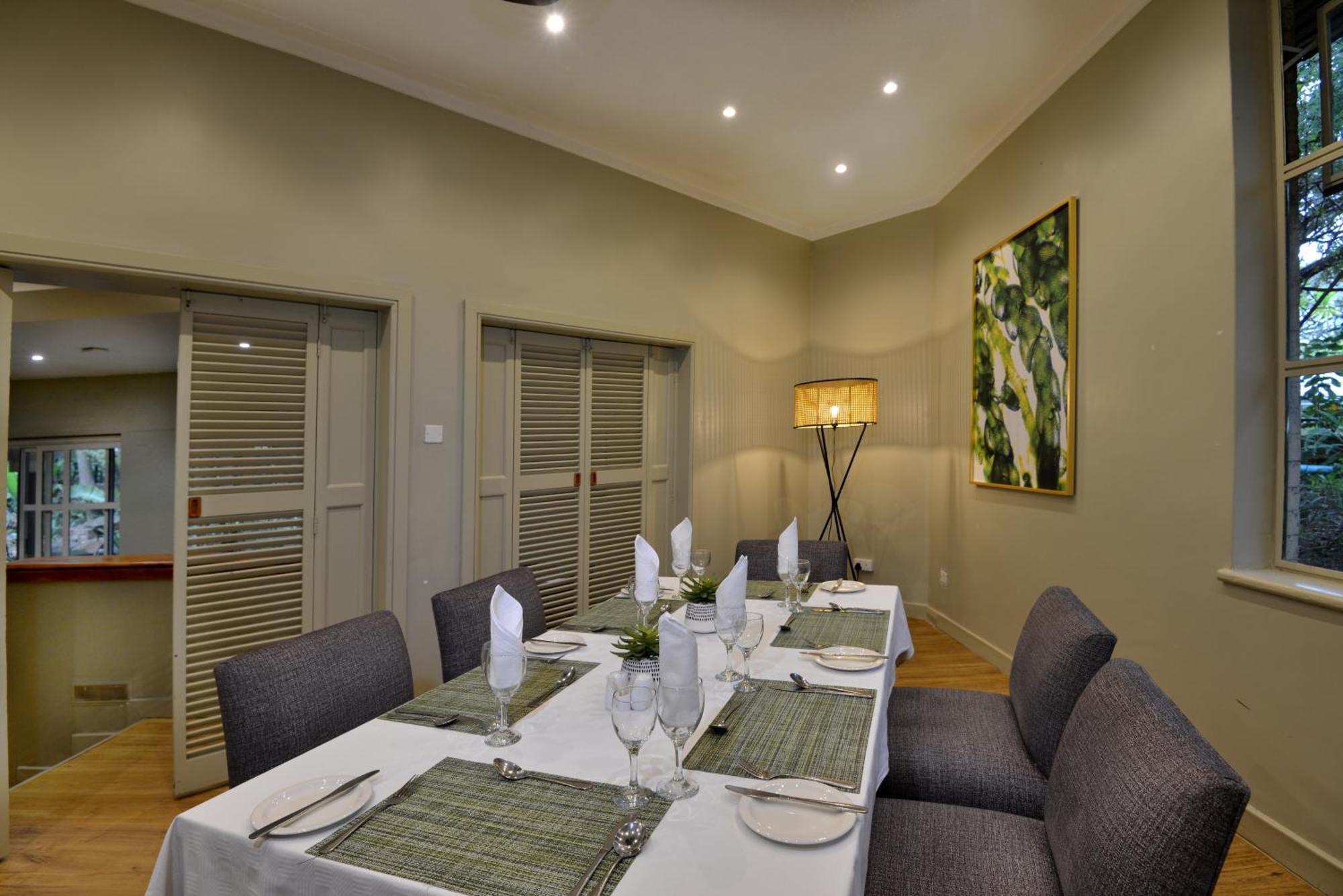 Cresta Lodge Harare Esterno foto